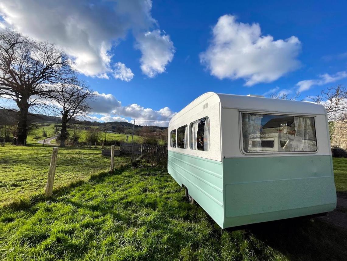 Camping Les Ronds Duval Face Aux Iles Anglo-Normandes Les Moitiers-d'Allonne Exterior photo