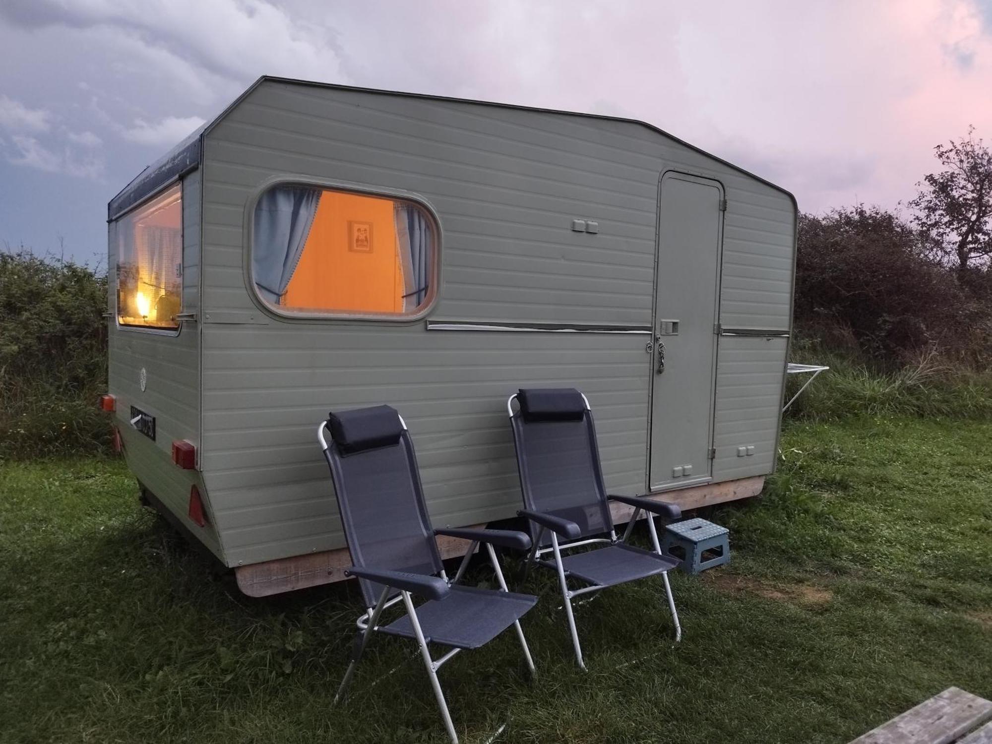 Camping Les Ronds Duval Face Aux Iles Anglo-Normandes Les Moitiers-d'Allonne Room photo