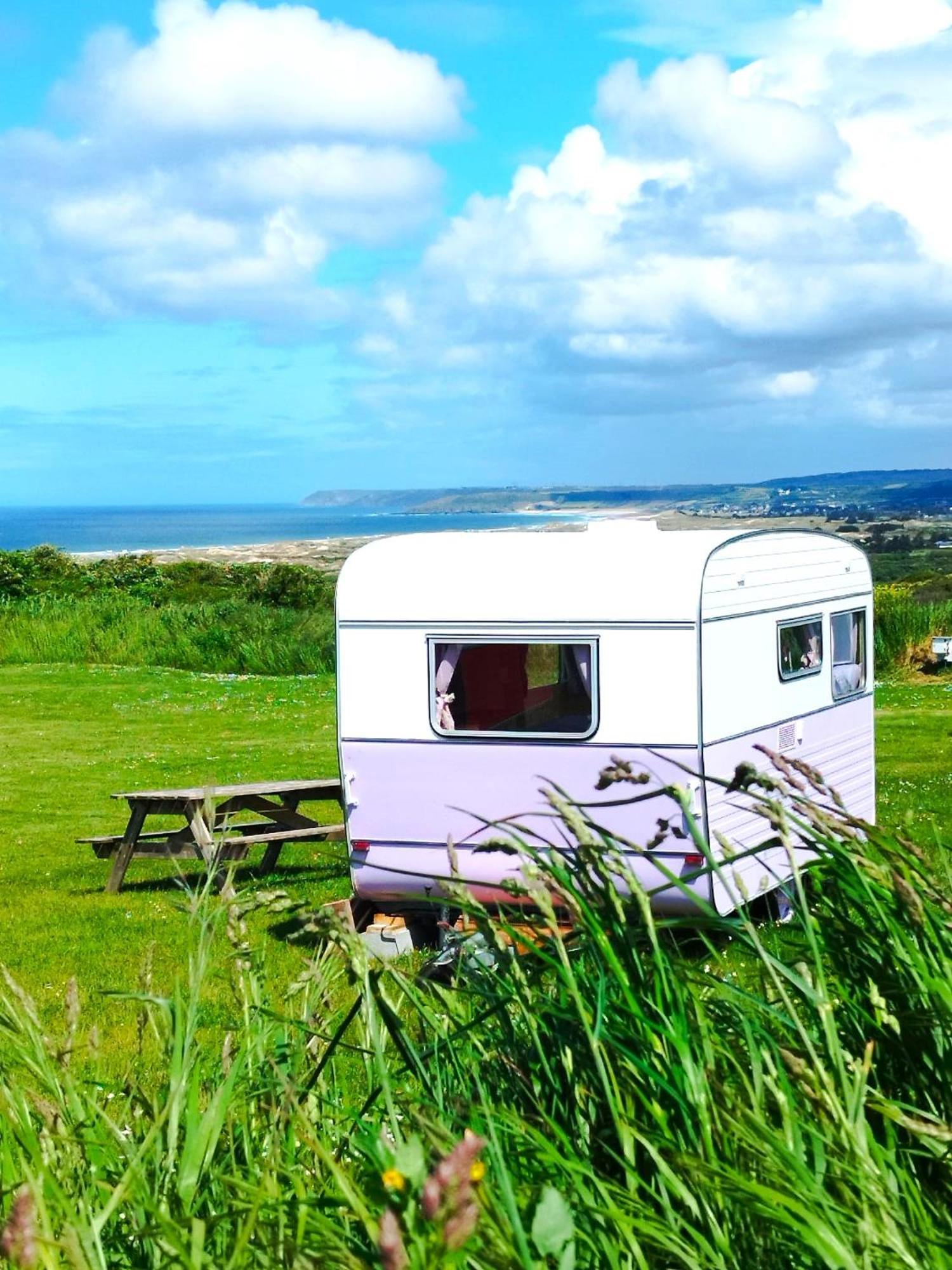 Camping Les Ronds Duval Face Aux Iles Anglo-Normandes Les Moitiers-d'Allonne Exterior photo